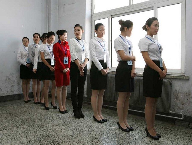 Tiếp viên hàng không đang trở thành nghề "hot" ở Trung Quốc hiện nay